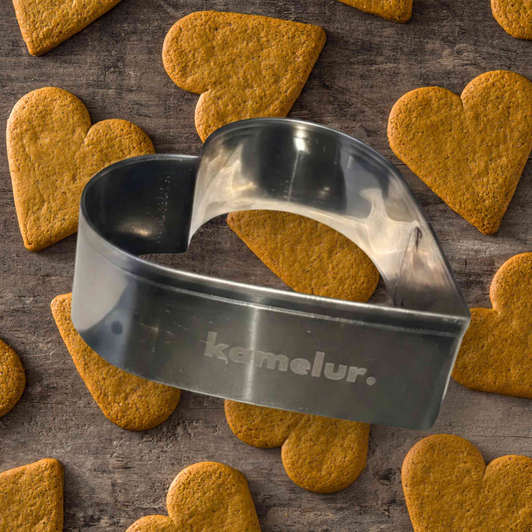 Kamelur. Herzausstecher mit Gravur 2 Stück